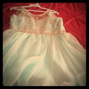 Girls dress